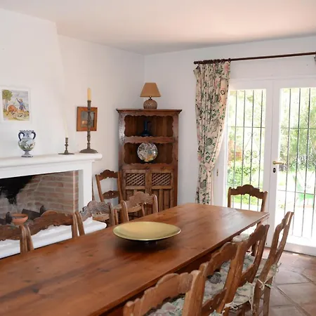 Villa Villa Padierna Lake Estepona