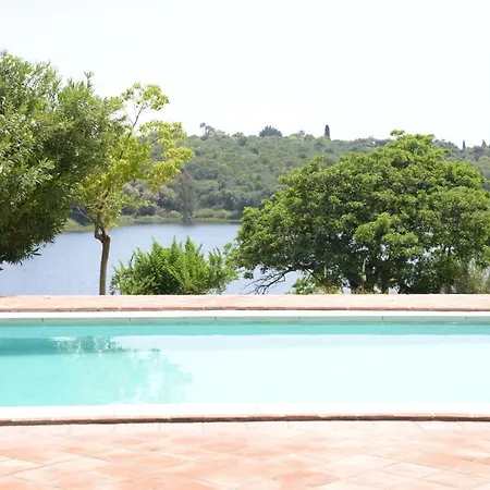 Villa Padierna Lake Villa *