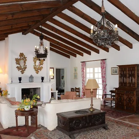 Villa Padierna Lake Estepona